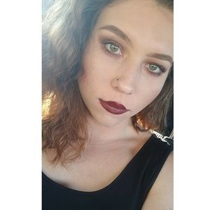 Meet your Posher, Kim